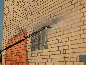 Retrait Graffitis sur Brique